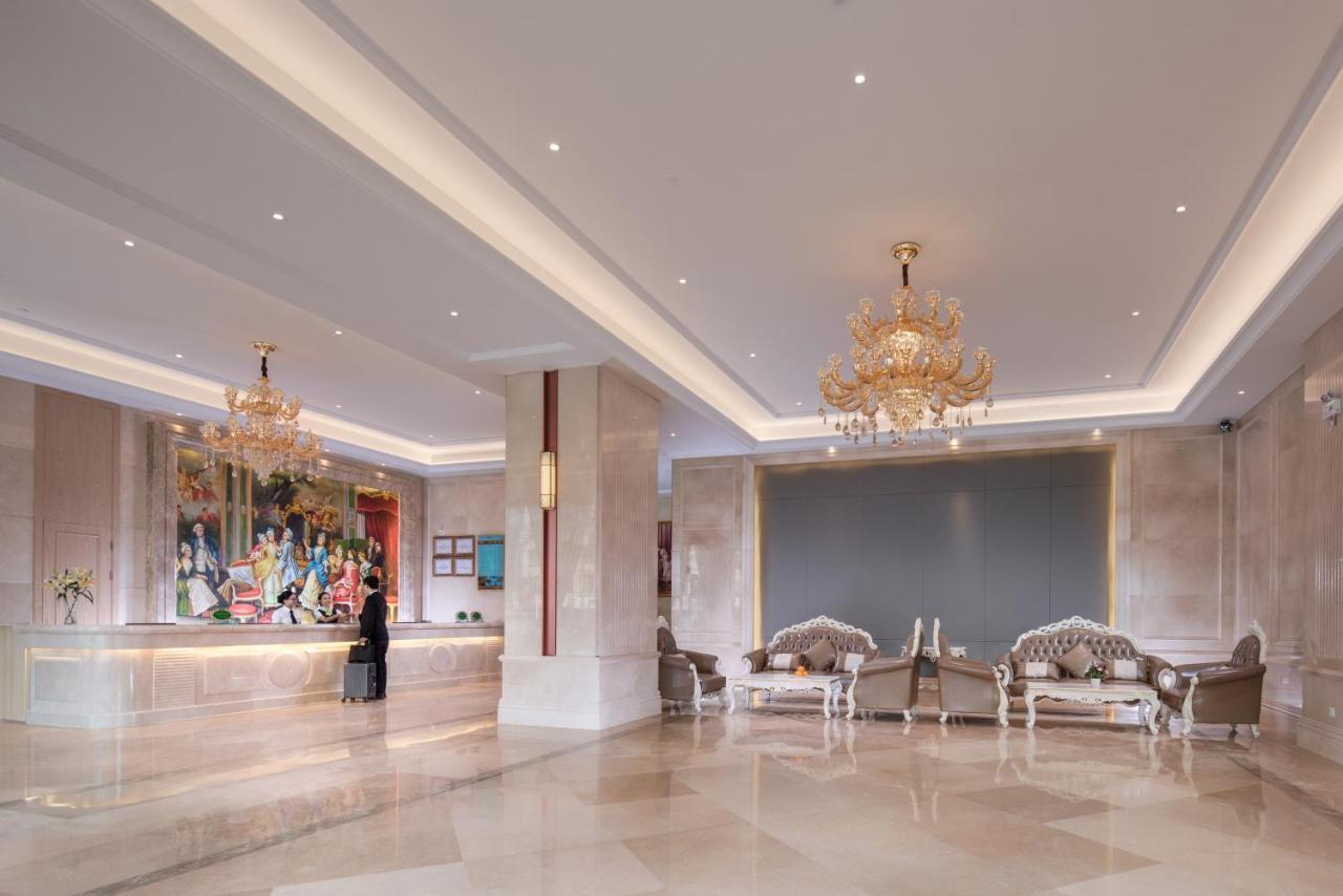Vienna International Hotel Lianjiang  Buitenkant foto